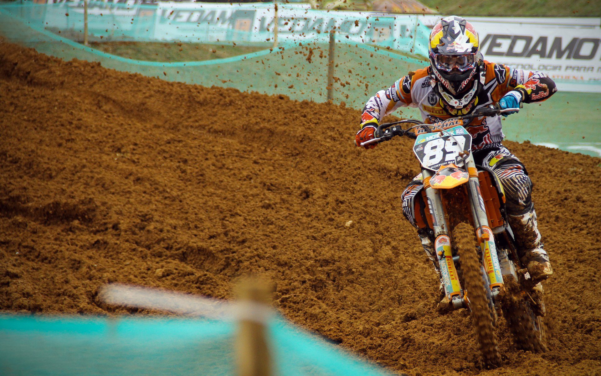 “武汉马拉松：速度与耐力的终极较量”